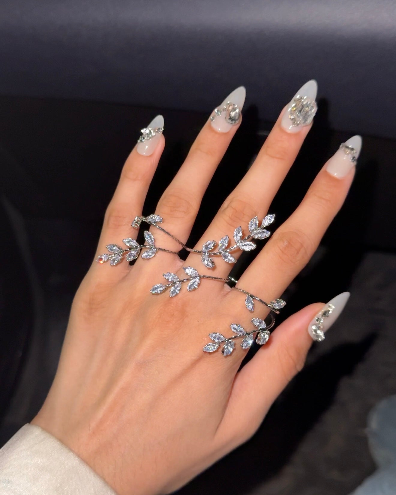 Leafy Luster Luxe Hand Jewellery