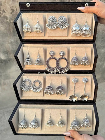 Jhumka box – 12 silver jhumkis